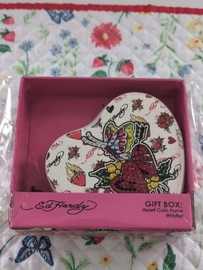 Ed Hardy White Heart Coin Purse Wristlet w/ Chain In Gift Box New